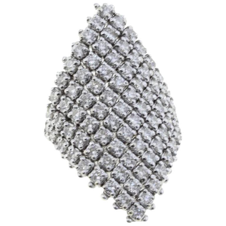 3, 46 carat Diamonds 18 kt White Gold and Diamonds Fashion Ring