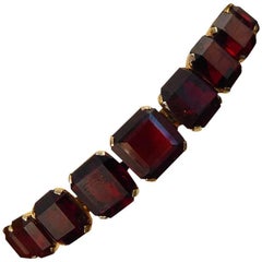 Antique Edwardian Bracelet with Red Garnet Stones in 9 Carat Gold