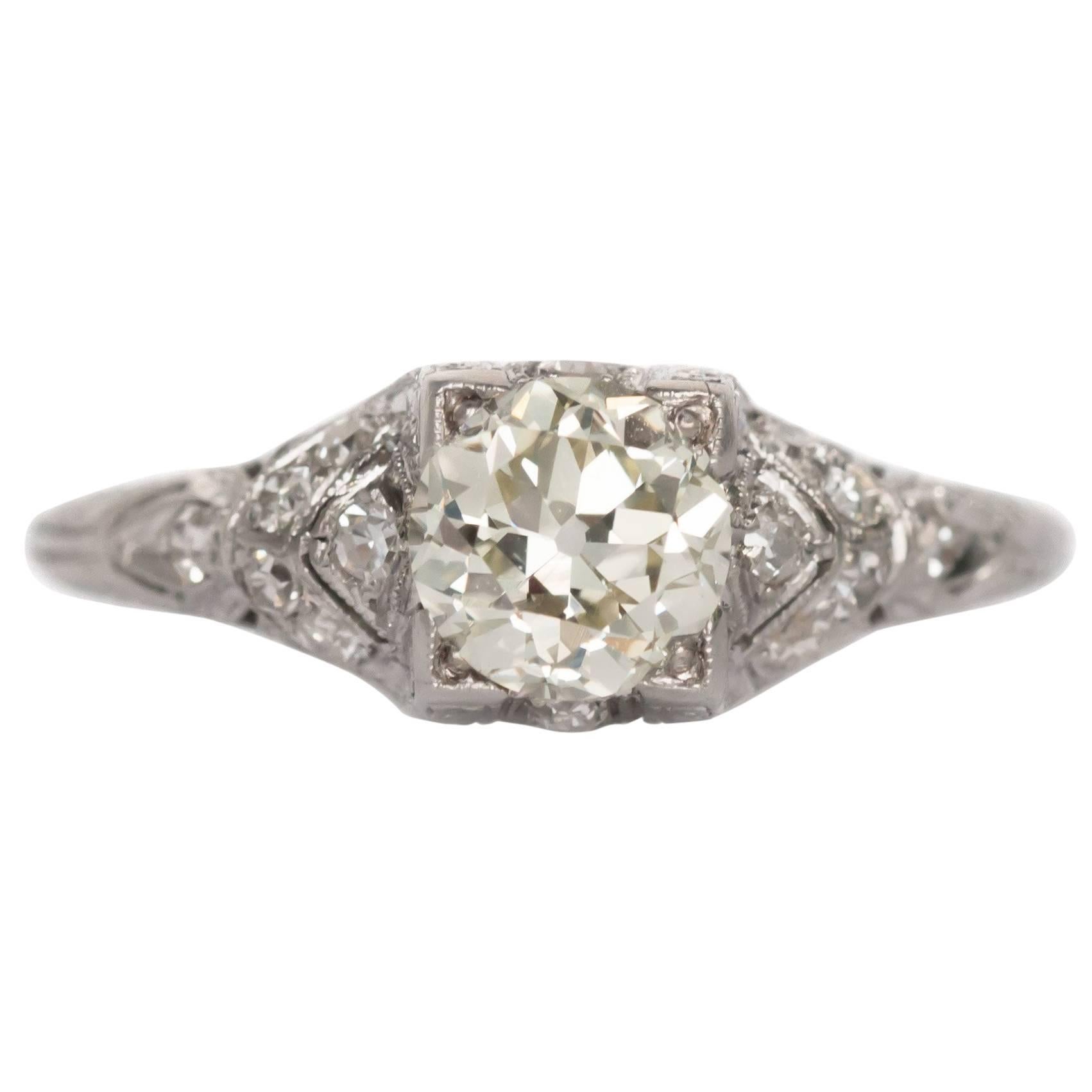 1.01 Carat Diamond and Platinum Engagement Ring For Sale