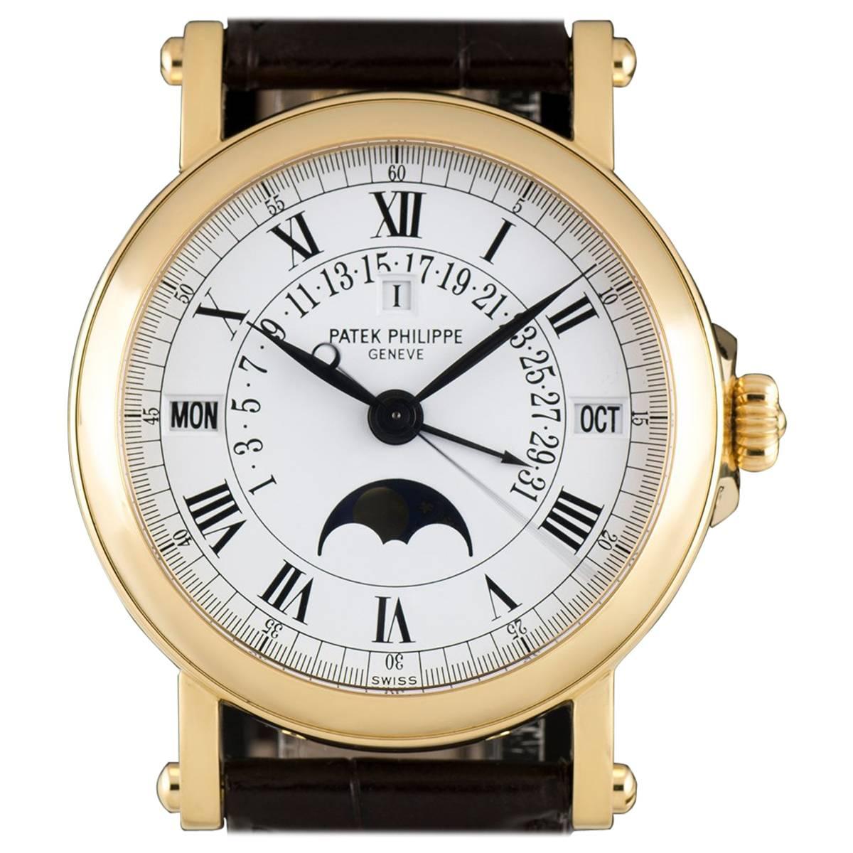 Patek Philippe yellow gold Perpetual Calendar Retrograde automatic wristwatch 