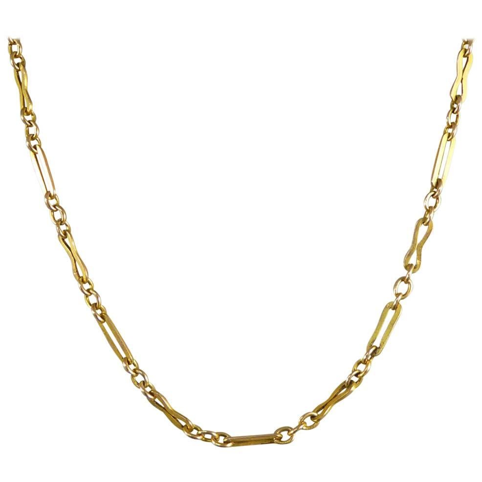 Antique Victorian Guard Chain in 9 Carat Gold