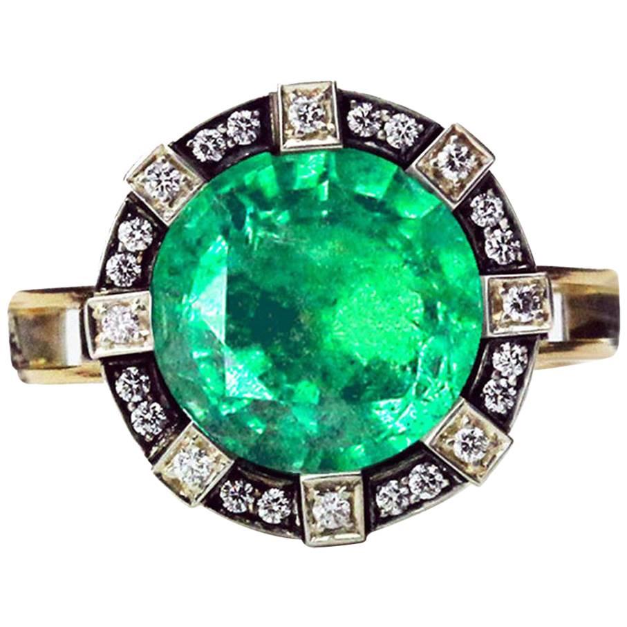 Ark Design, Emerald, Diamonds and Yellow Gold Ring For Sale