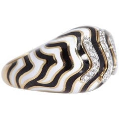 David Webb 18 Karat Black and White Enamel Ring with Diamonds, circa 1960
