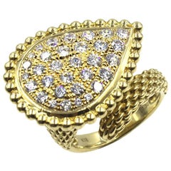 Modern Diamond 18 Karat Yellow Gold Paisley Ring