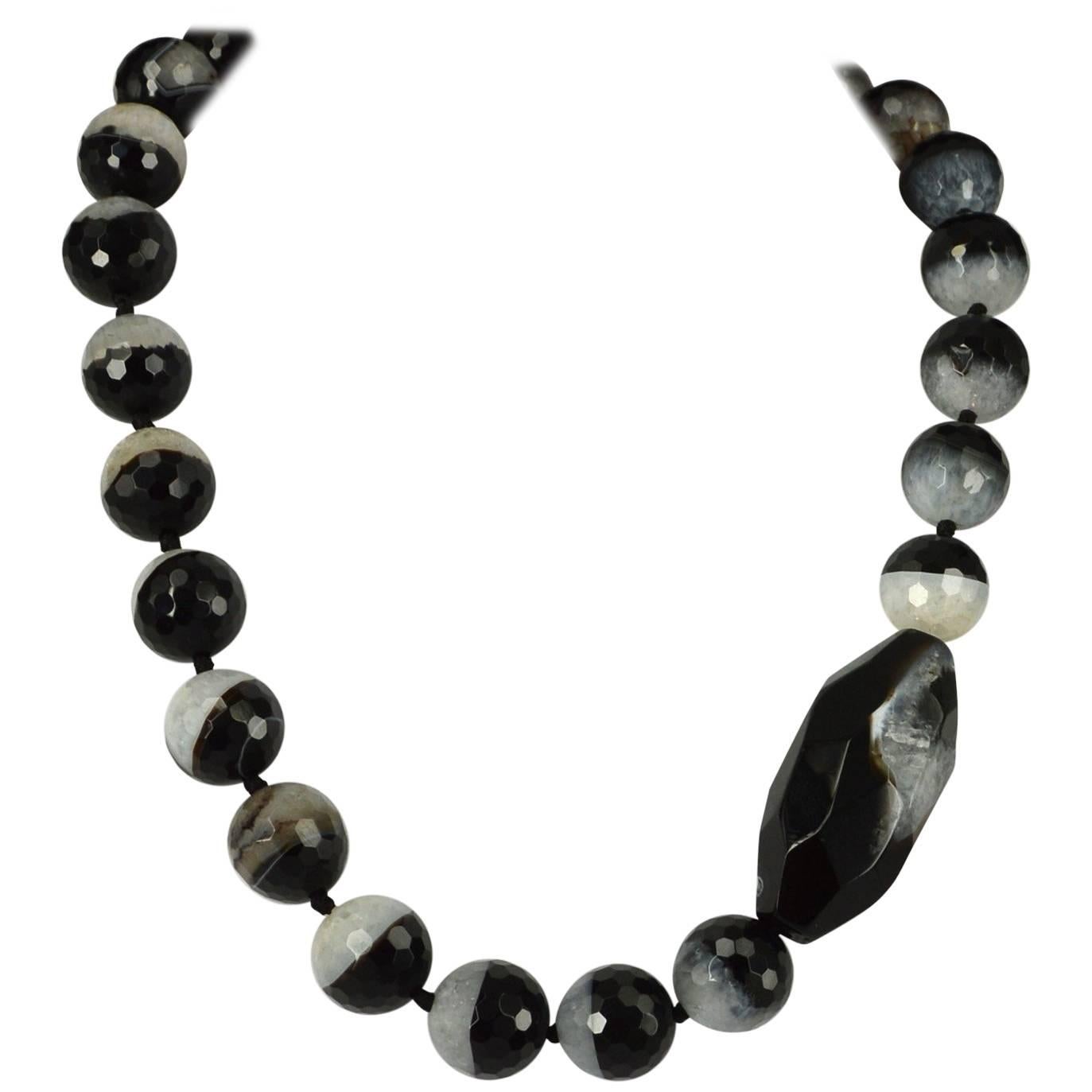 Decadent Jewels Natural Banded Agate Black and White Silver Necklace