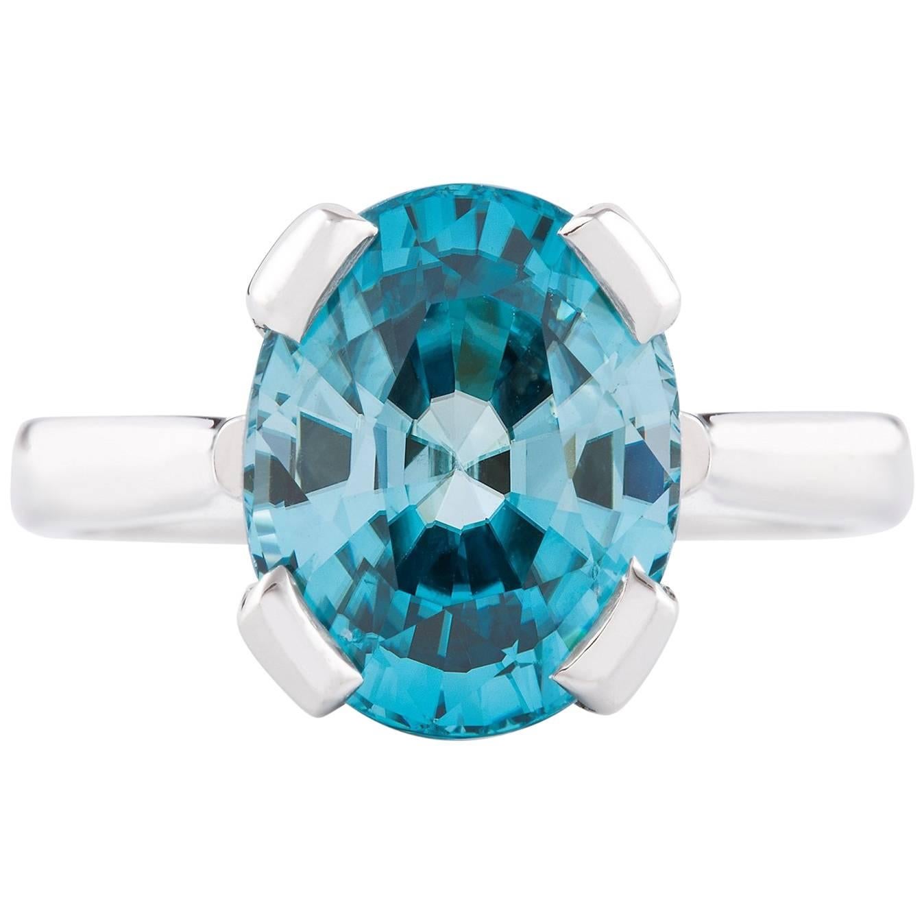 Kian Design 18 Carat White Gold 7.71 Carat Blue Zircon Dress Ring For Sale