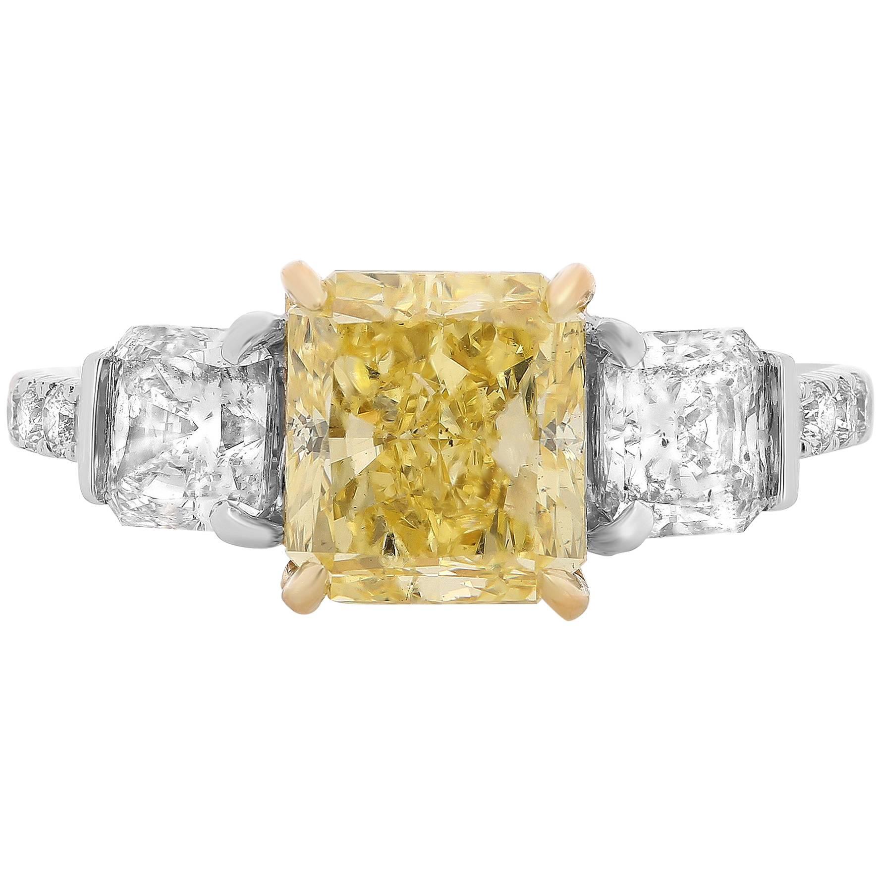 Yellow Diamond White Diamond Three-Stone Engagement Ring in Two-Tone Gold For Sale