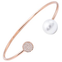 Bracelet jonc en or rose avec perles des mers du Sud et diamants