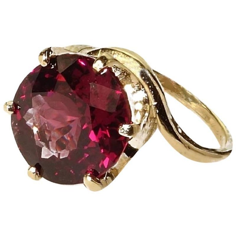 Gemjunky Rare, Large, Round Rhodolite in 14K Yellow Gold Ring