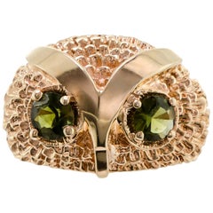 Vintage Green Eyed Tourmaline and 14 Karat Yellow Gold Owl Ring