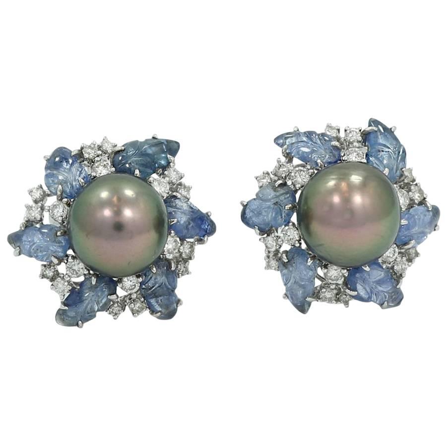 20.00 Carat Carved Sapphires, Diamond and Black Pearl White Gold Earrings For Sale