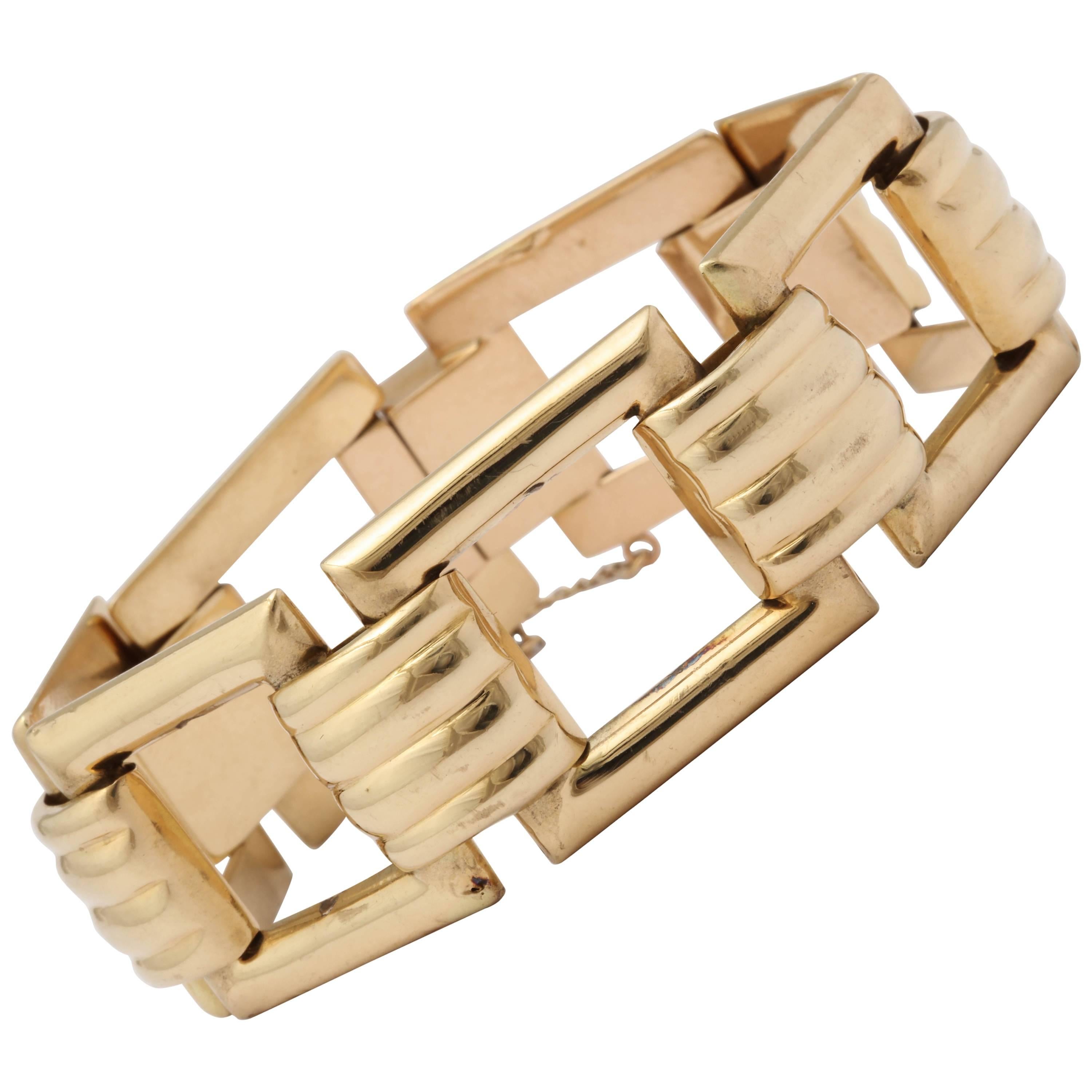 Tiffany 
Co. Retro 1940s Classic High Polish Ridged Gold Square Link Bracelet