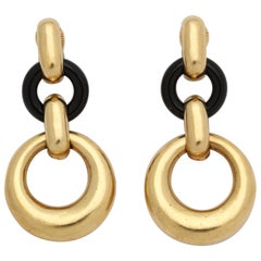 1960s Interlocking Onyx and High Polish Gold Loop Earrings with Fancy Clip Back