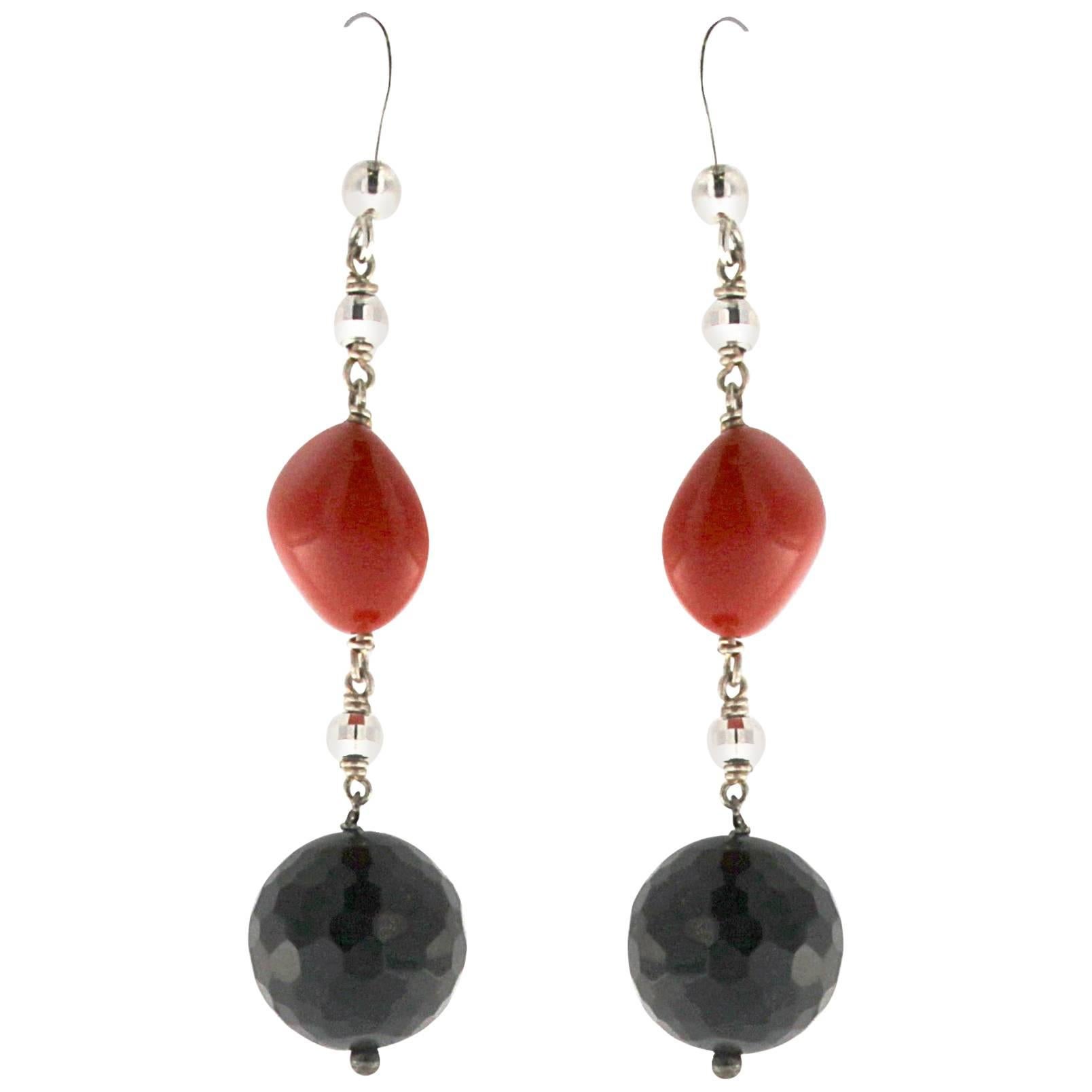 Red Coral and Onyx White Gold Earrings