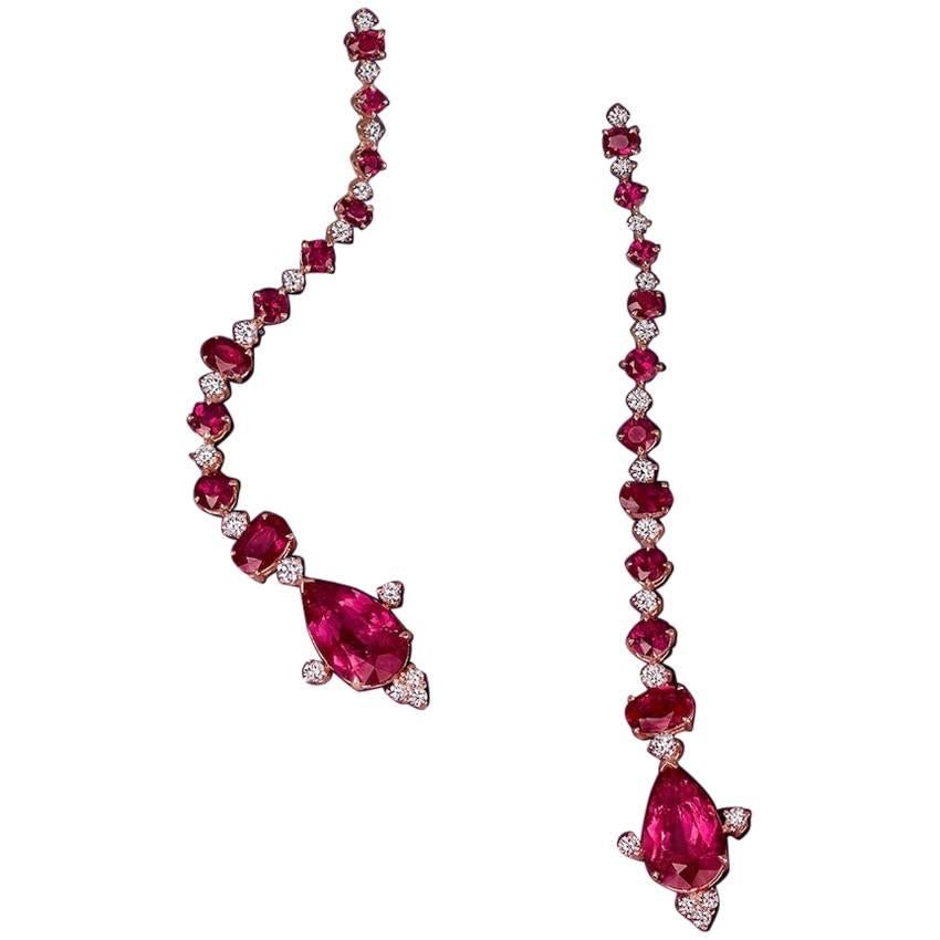 Modern 18 Carat Rose Gold White Diamonds Ruby Rubellite Pear Dangle Drop Earrings