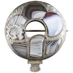 Antique Victorian Scottish Agate Buckle Brooch, circa 1880