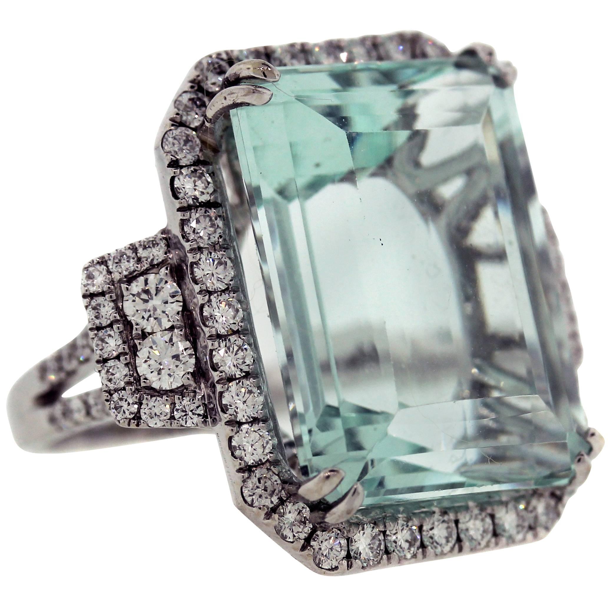 Aquamarine Ring with Diamonds White Gold
