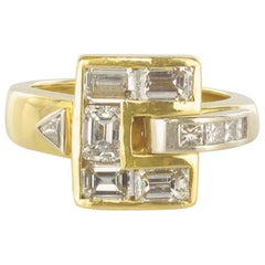 Modern 18 Karat Yellow Gold 1.80 Carat Diamond Ring