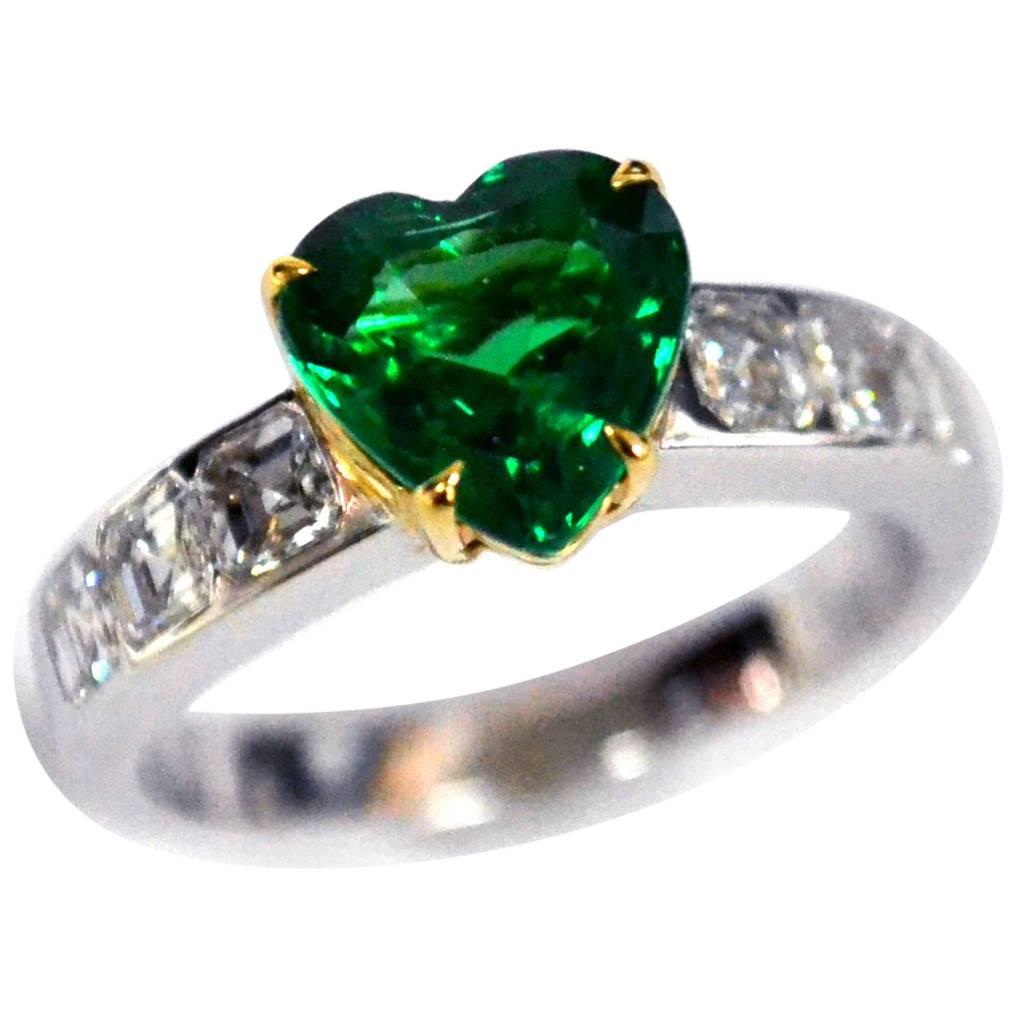 Heart Shaped Emerald Diamond 18 Karat Gold Solitaire Ring For Sale