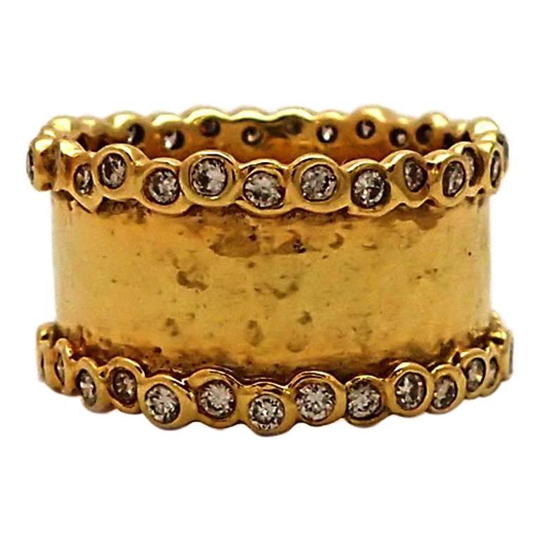 Ippolita 18 Karat Yellow Gold and Diamond Hammered Ring