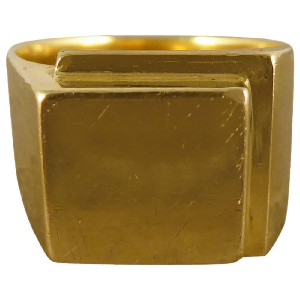Vintage Men’s Heavy Square Signet Ring in 18 Carat Yellow Gold