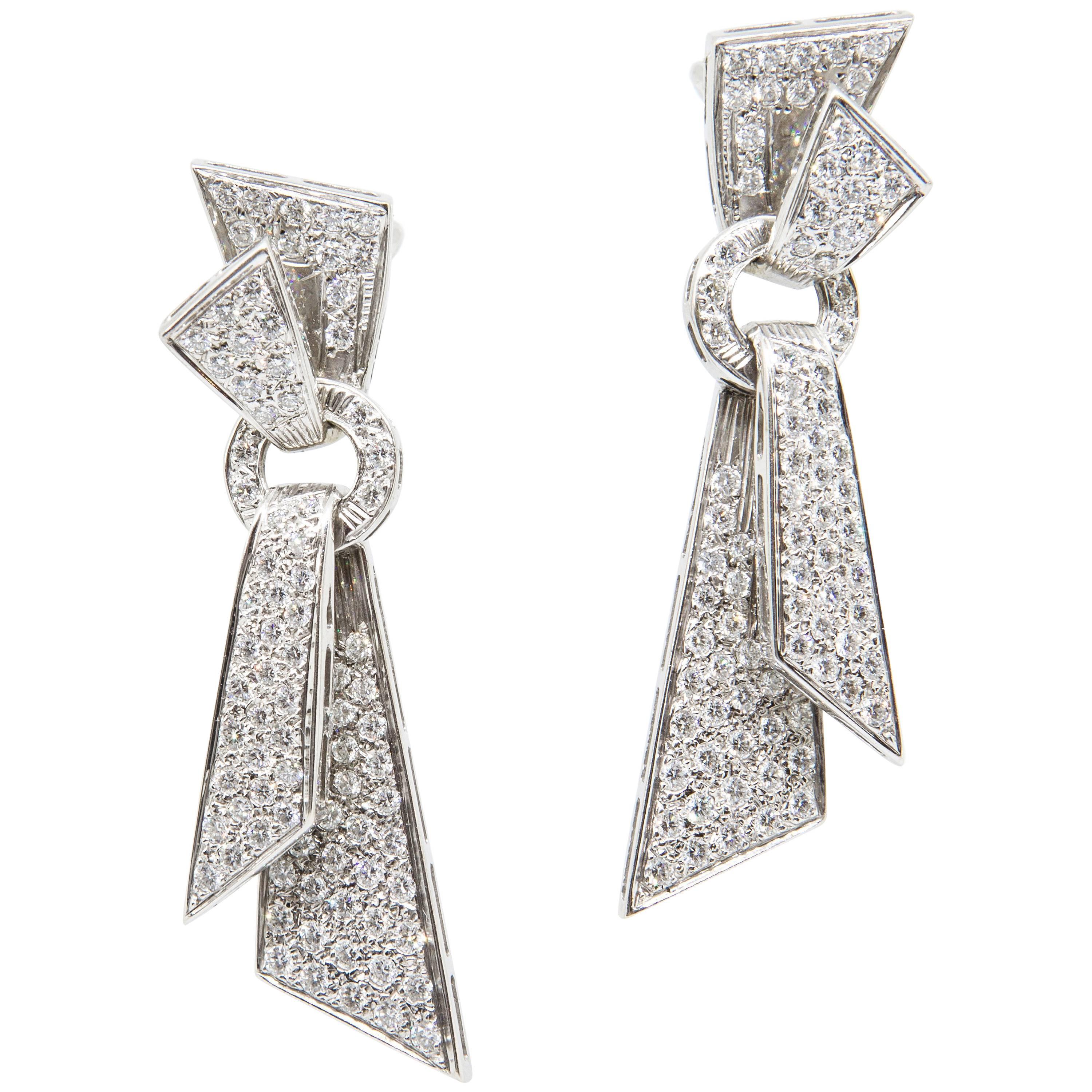 Pair of Art Deco Diamond Drop Earrings Set in 18 Karat Gold, 5.04 Carat Total For Sale