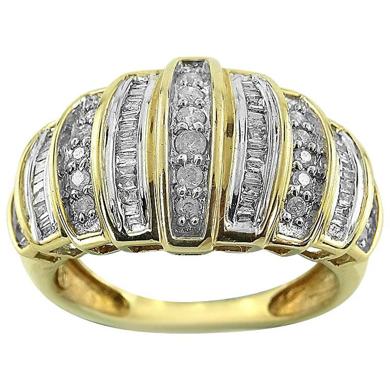 Yellow Gold with Emerald and Brilliant Cut Diamonds Ring