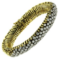 Vintage Flexible 9.50 Carat Diamond Gold Link Bracelet