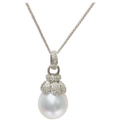 18 Karat White Gold Splendid South Sea Pearl and Diamond Necklace