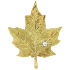 McTeigue 18-Karat Yellow Gold and Diamond Maple Leaf Pin or Brooch
