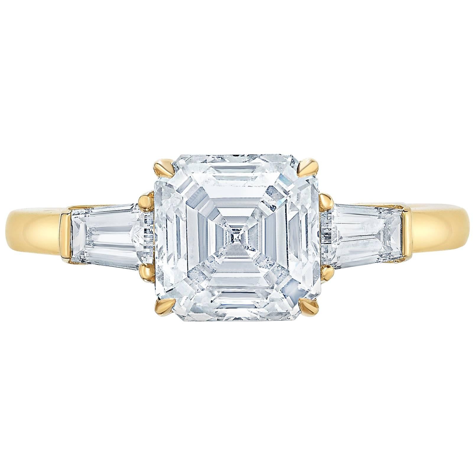 Three-Stone Asscher Baguette Diamond Yellow Gold Engagement Ring For Sale