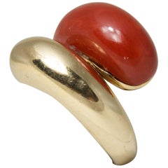 Anello con croce in oro corallo