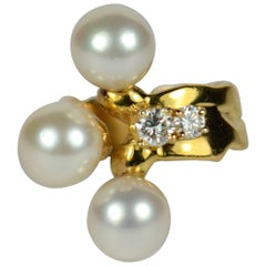 1980s Jean Mahie Diamond, Pearl, Yellow Gold Pinky Ring