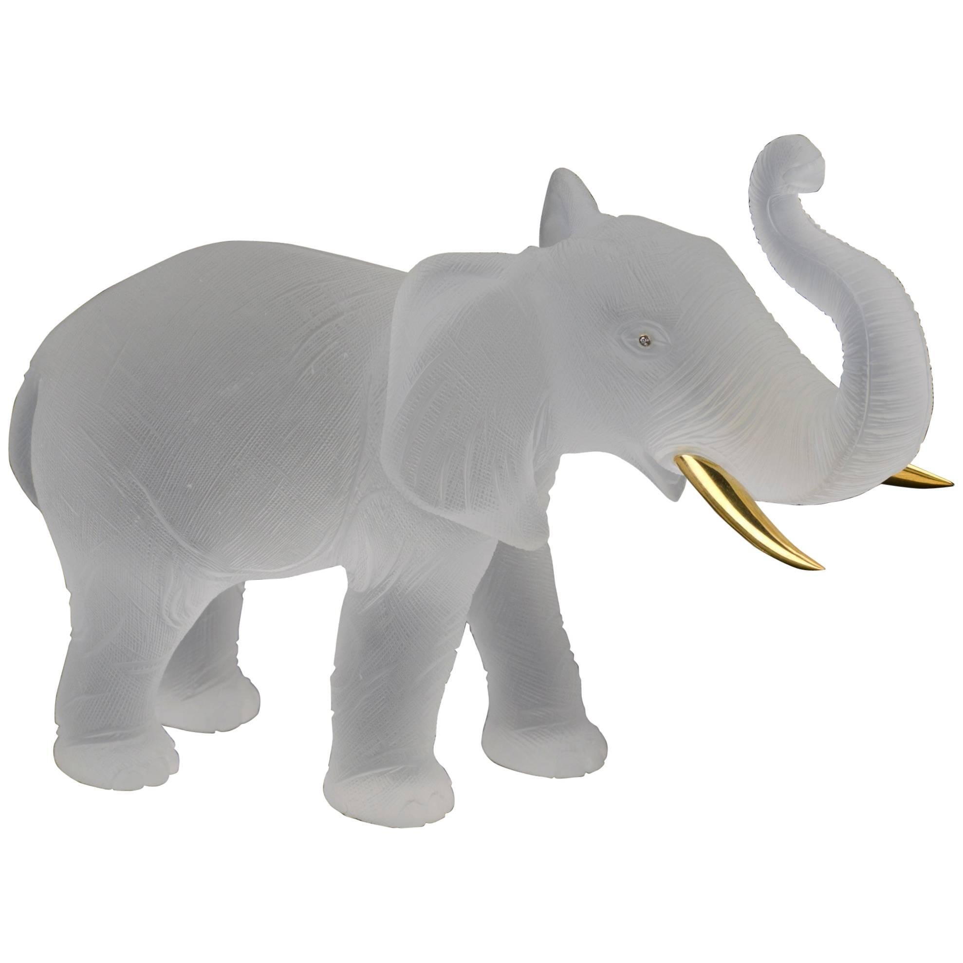 Rockcrystal Elephant with 18 Carat Yellow Gold Tusks For Sale