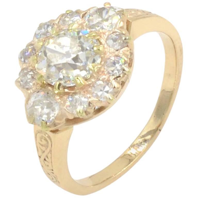 Victorian Diamond Cluster Ring in 14 Karat Yellow Gold, circa 1900 For Sale