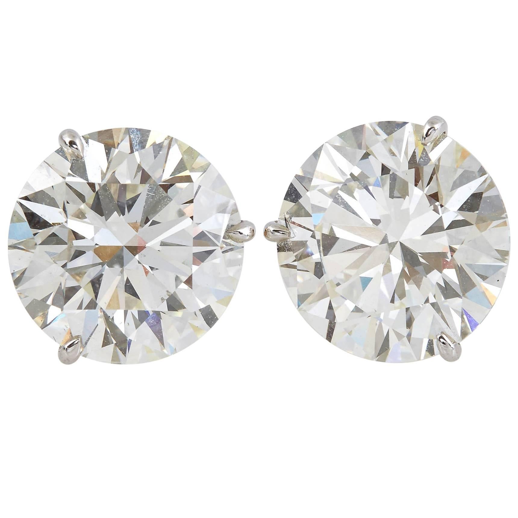 GIA Certified Diamond Stud Earrings For Sale