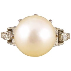 Art Deco Diamond and Pearl 18 Carat White Gold Ring