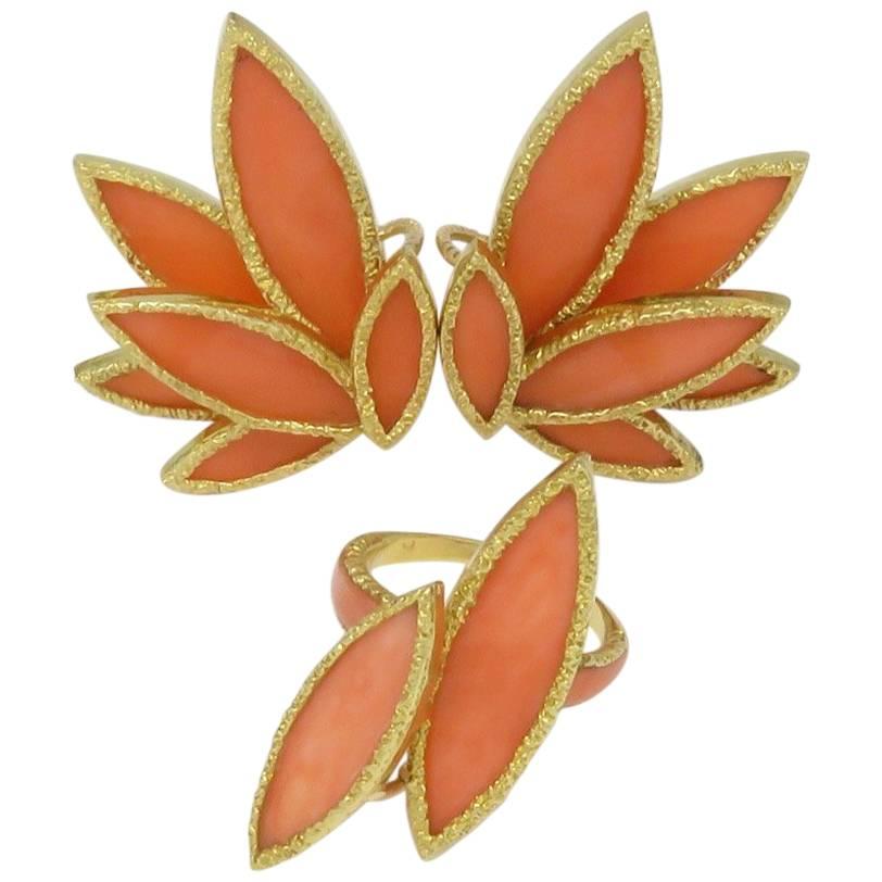 1970s Chaumet Coral Yellow Gold Earrings and Ring Set