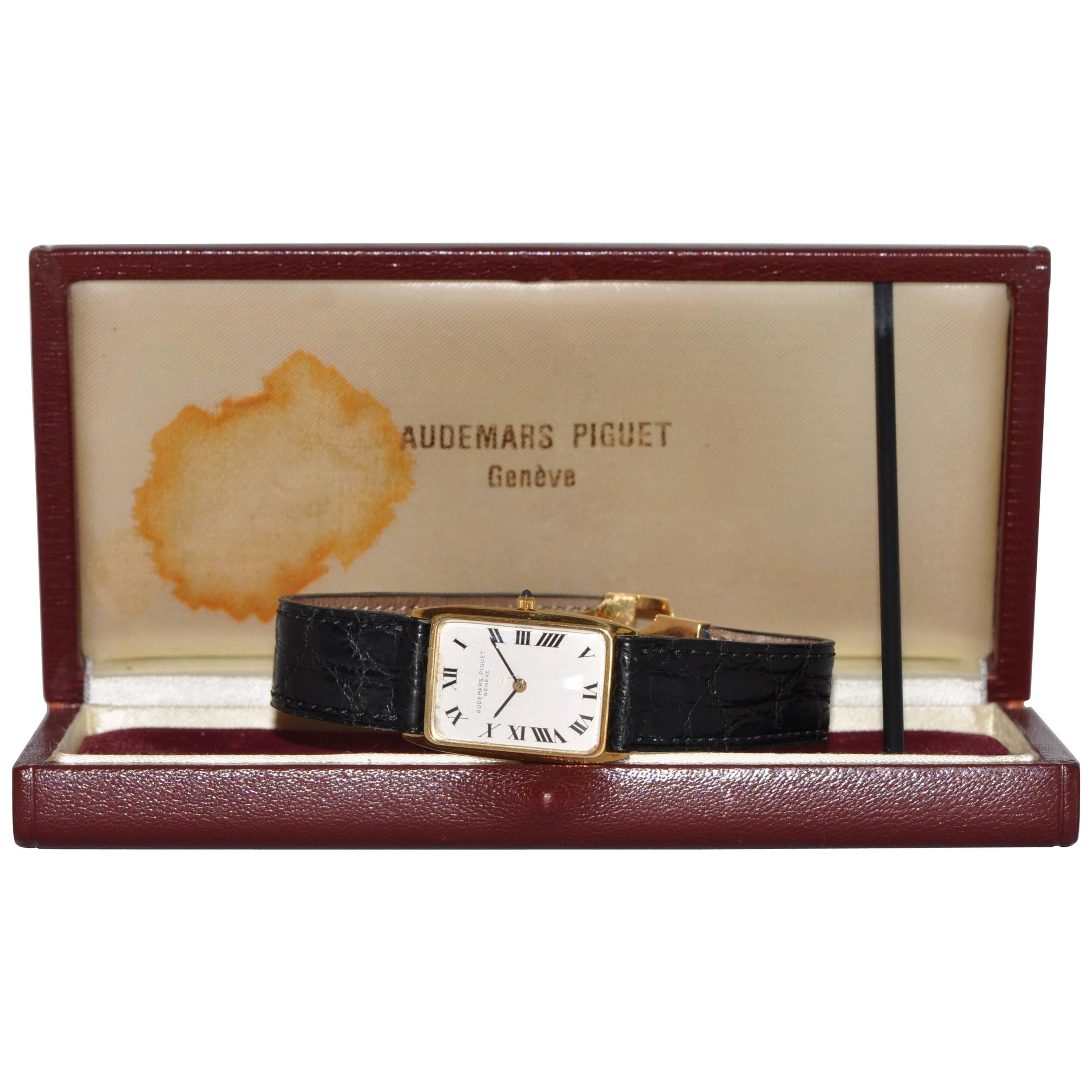 Discover this Audemars Piguet Circa 1970 Yellow Gold Rectangular Wrist Watch.
Yellow Gold 18 Carat
7 Ruby
White Dial
Black Crocodile Leather Strap
Black Roman Numbers