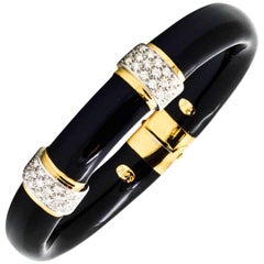 Soho 18 Karat Yellow Gold, Black Enamel 1.32 ct Diamond Bangle Bracelet