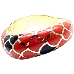 Angela Cummings Inlaid Red and Black Coral Snakeskin Yellow Gold Bangle Bracelet
