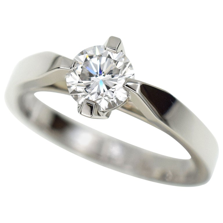 Van Cleef and Arpels 0.51 Carat Diamond Platinum Vendome Solitaire Ring US  4 For Sale at 1stDibs