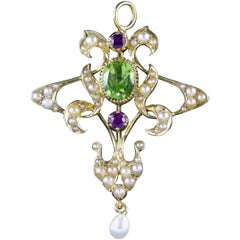 Antique Victorian Suffragette Pendant 15 Carat Gold Peridot Pearl