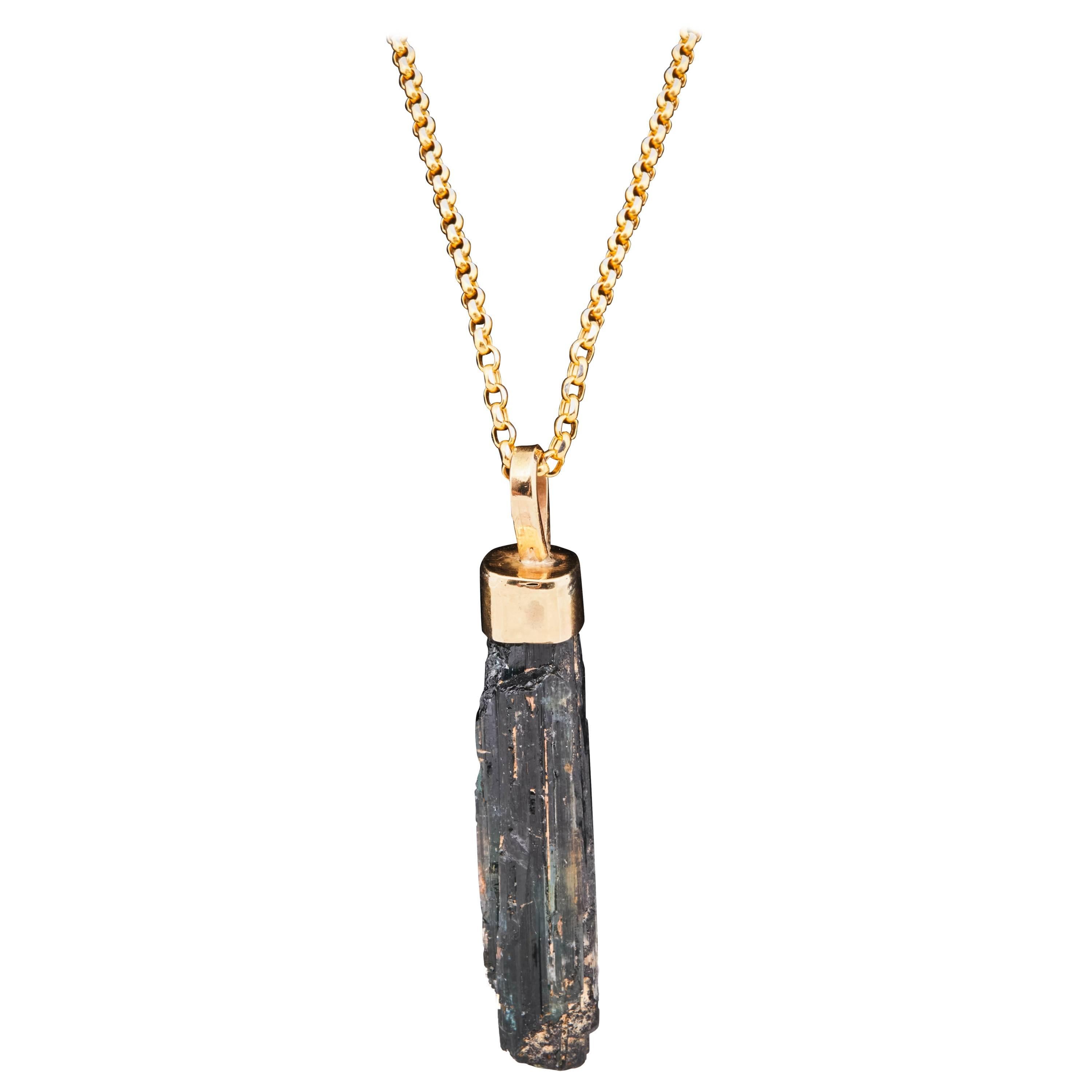 Natural Tourmaline Mounted in 18k Gold on Italian 18k Gold Chain