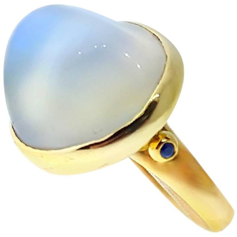Dorota Free-Form Moonstone Yellow Gold Ring For Sale