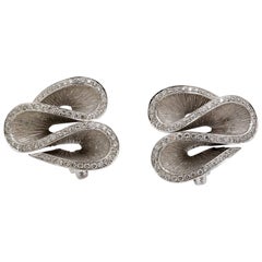 Rodney Rayner 0.76 Carat Diamond White Gold Ruffled Earrings 