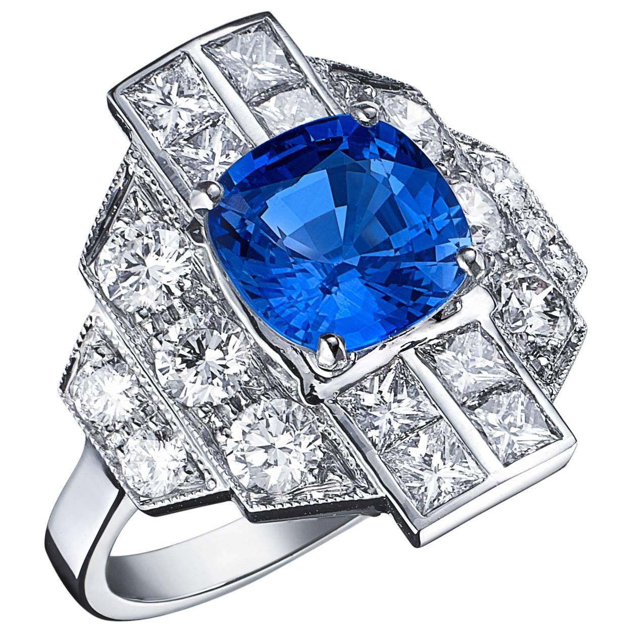 Ludmilla Sapphire and Diamond Ring For Sale