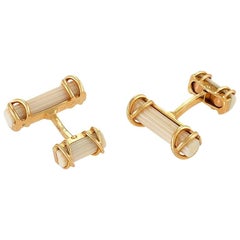 Tiffany & Co. French Mid-20th Century White Coral and Gold Baton Cufflinks