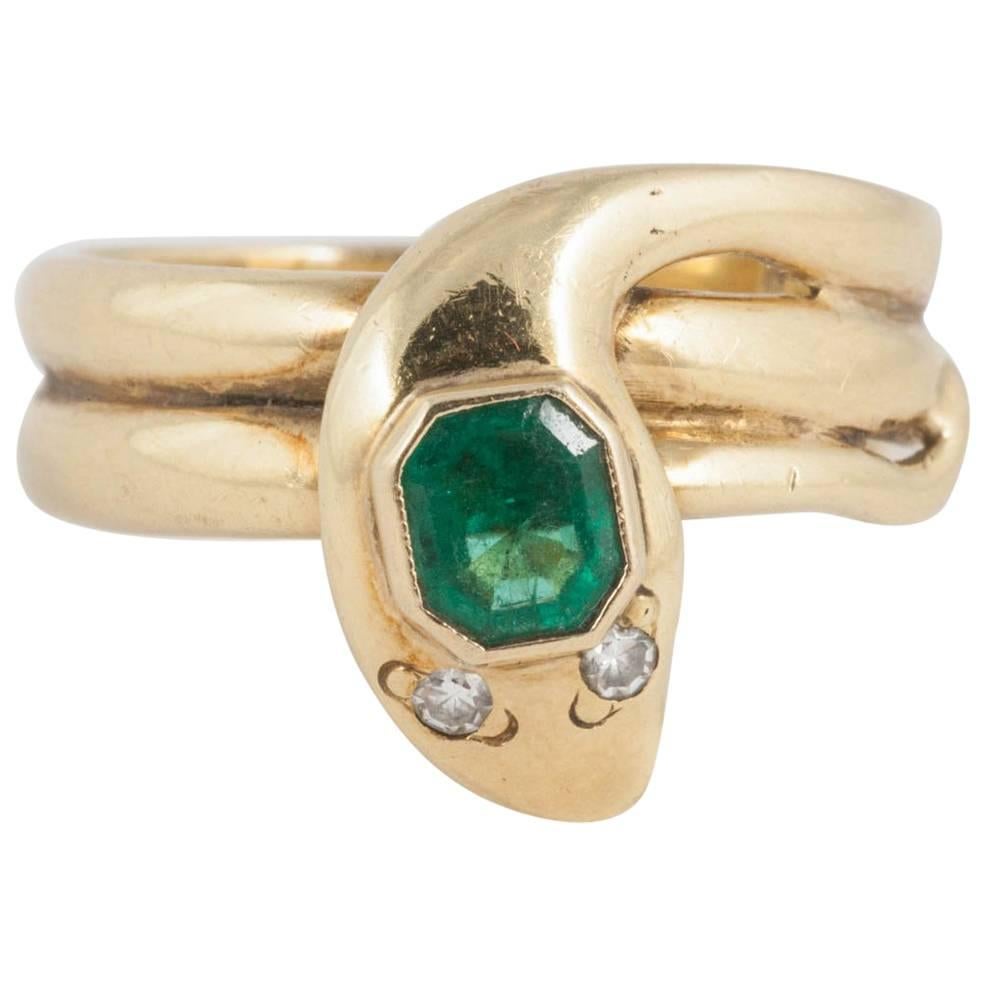 Victorian Serpent Emerald 18 Karat Gold Ring  For Sale