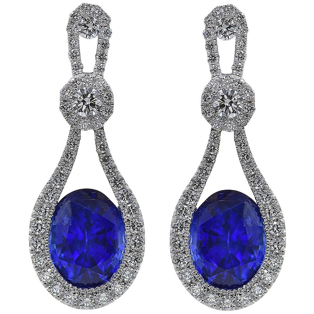 Diamond and Blue Sapphire Dangle Earrings in White Gold For Sale
